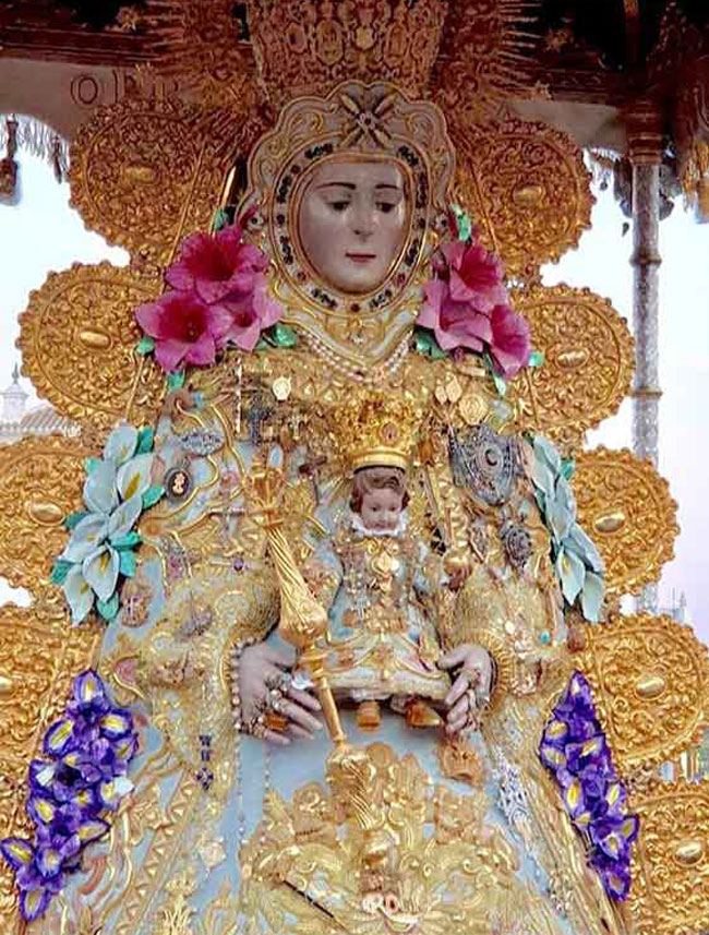 Carving of the Virgen del Rocío.